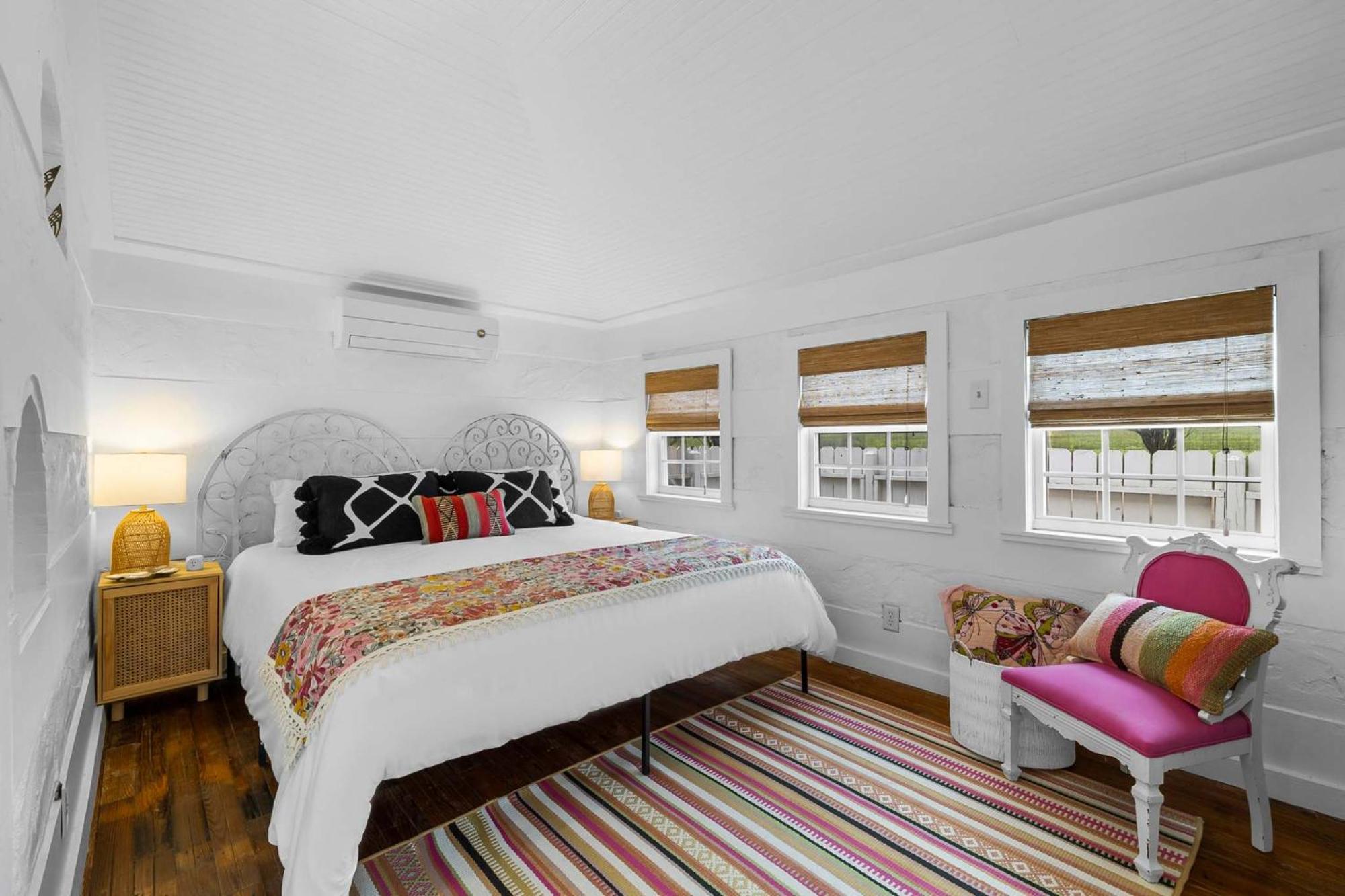Pink Duchess - Mins To Main Hot Tub & Fire Pit Villa เฟรเดอริกส์เบิร์ก ภายนอก รูปภาพ
